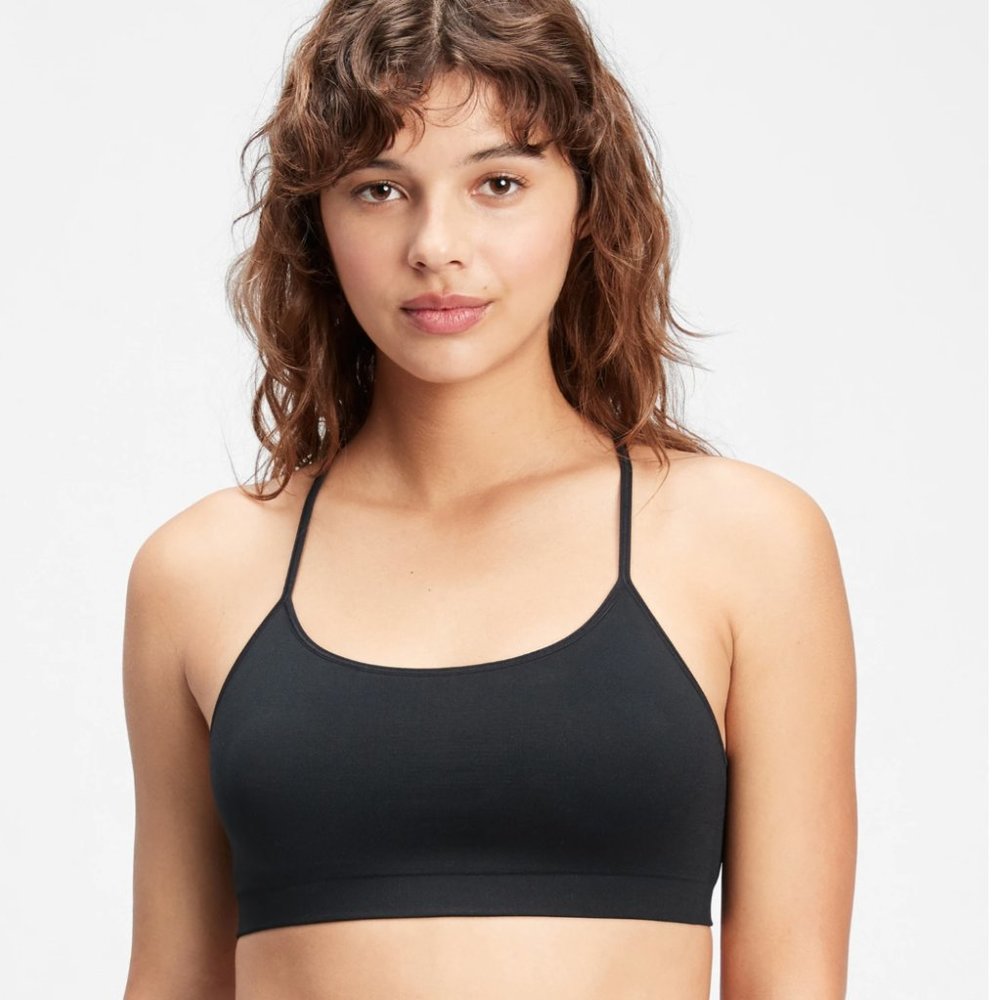 GAP LOVE Seamless Bralette (Black)